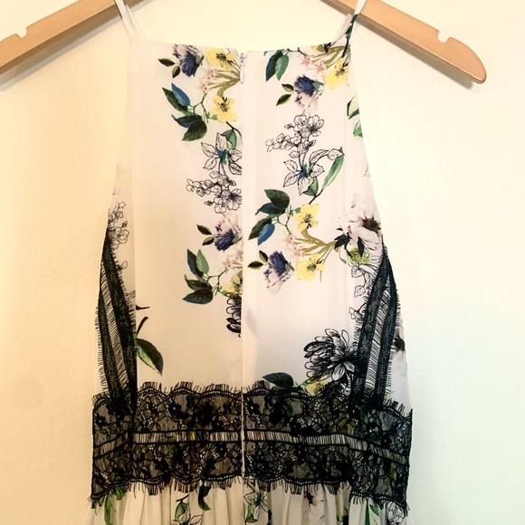 ✨HP✨Tahari Floral Dress with Lace Overlay - Picture 4 of 4